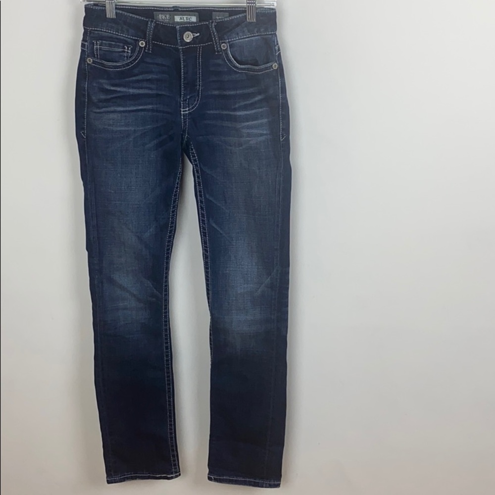 Buckle Straight leg Jeans